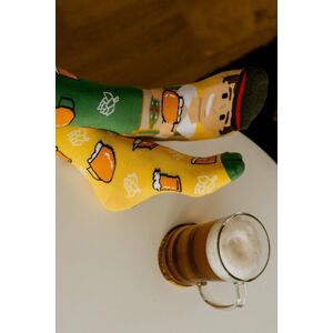 Žlto-zelené vzorované ponožky Pivár